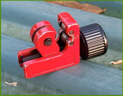 Photo of small pipe cutter